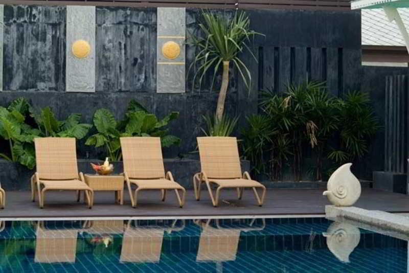 Sun City Pattaya Hotel Exterior photo